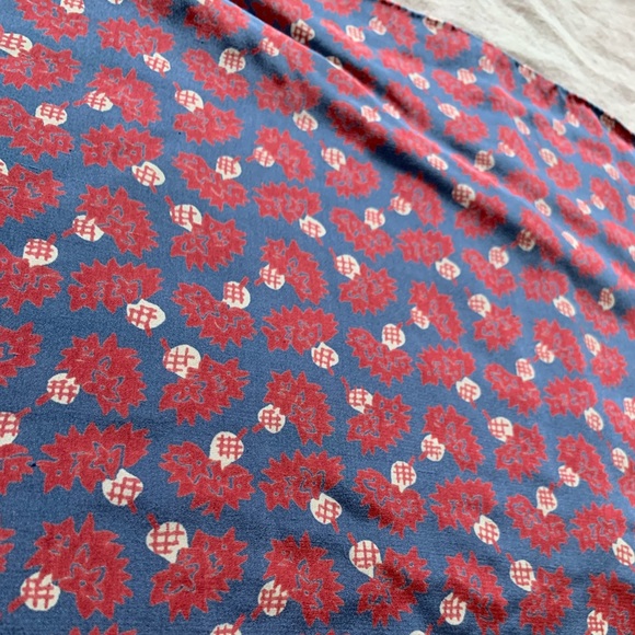 Silk pocket square - Picture 2 of 3